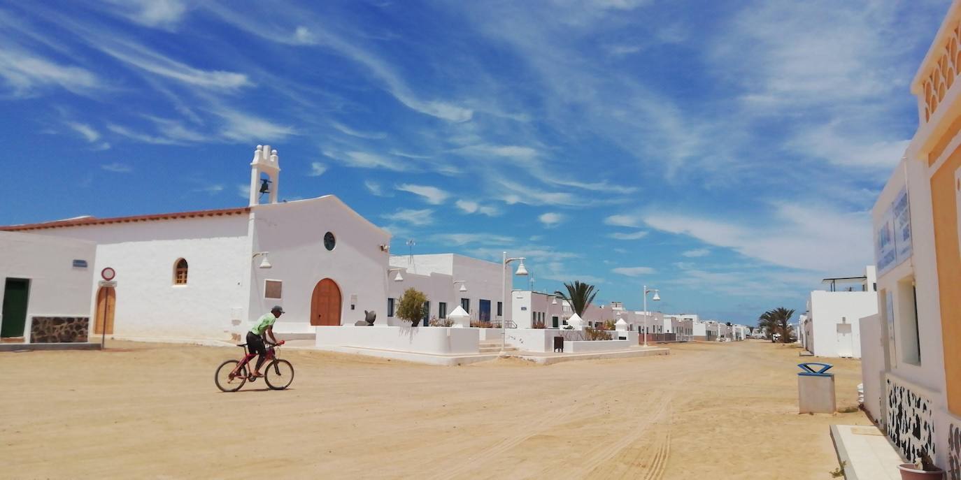 9.-Caleta de Sebo (Isla de la Graciosa)