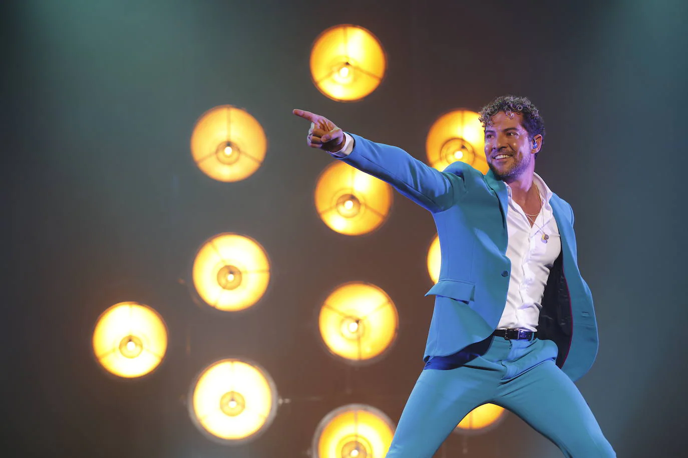 Fotos: David Bisbal, por fin, actúa en Valencia