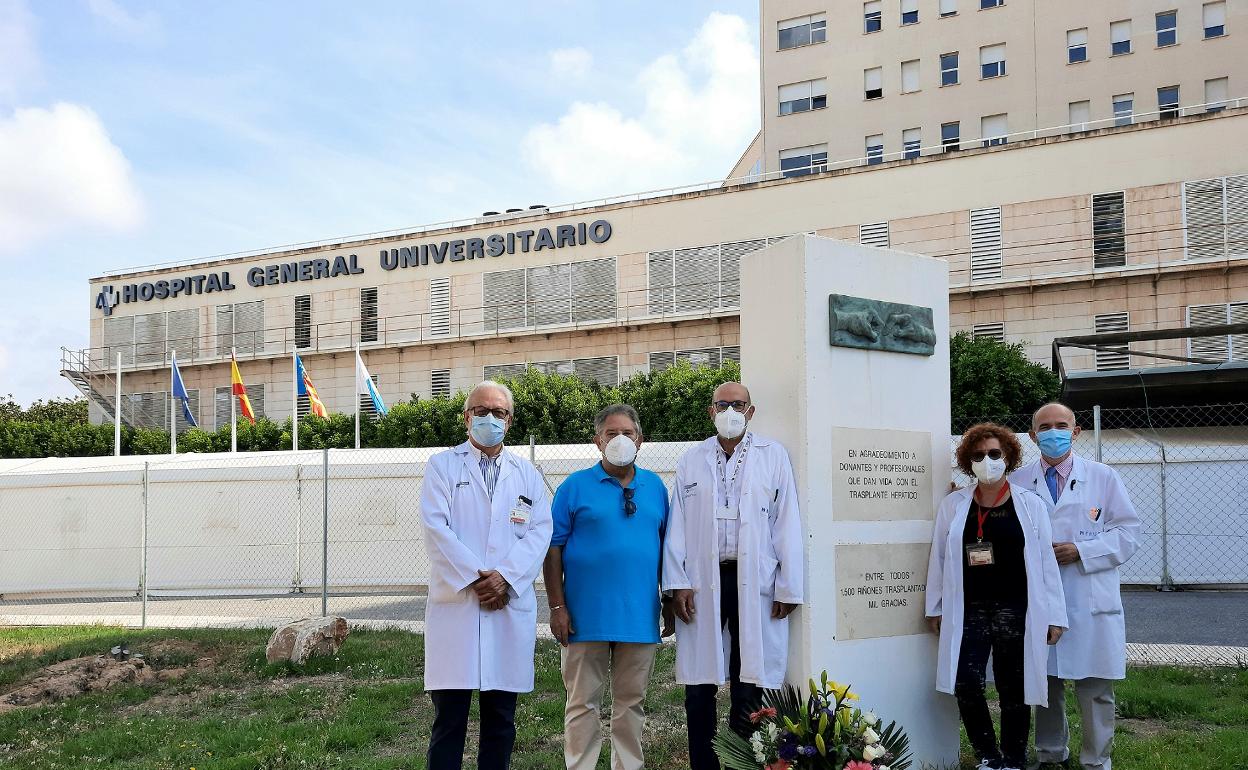 Representantes de los profesionales implicados en el proceso de donación y trasplante y de la Asociación de Enfermos y Trasplantados Hepáticos de la Comunidad Valenciana. 