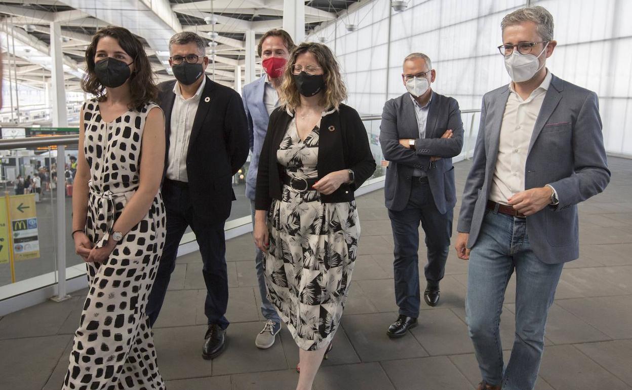 La nueva presidenta de Adif, María Luisa Domínguez en su encuetro en Valencia. 