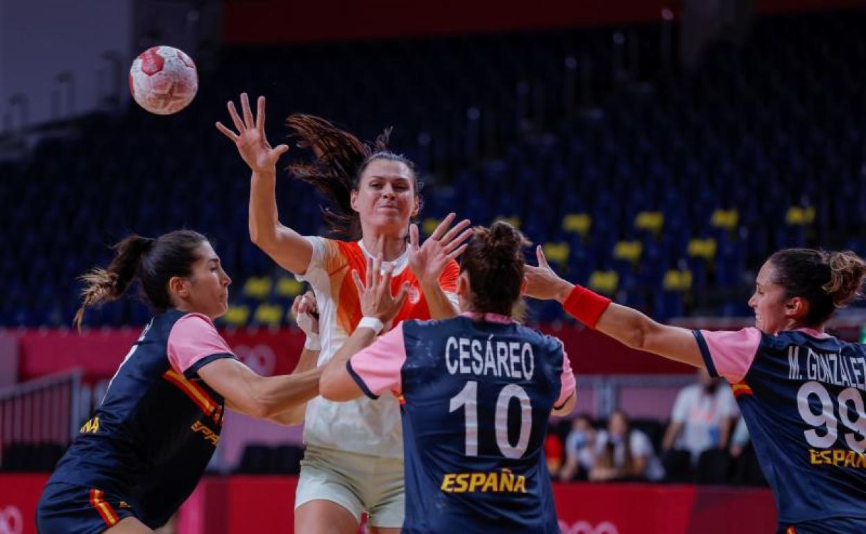 Tokio 2020 | Balonmano femenino: Las Guerreras pierden por sus imprecisiones y se van de Tokio