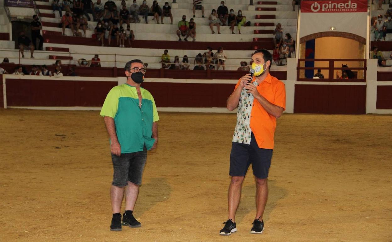 El alcalde y el concejal de Fiestas durante los festejos de Sant Jaume. 