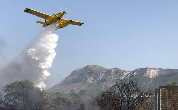 Imagen principal - Incendio en Dénia.