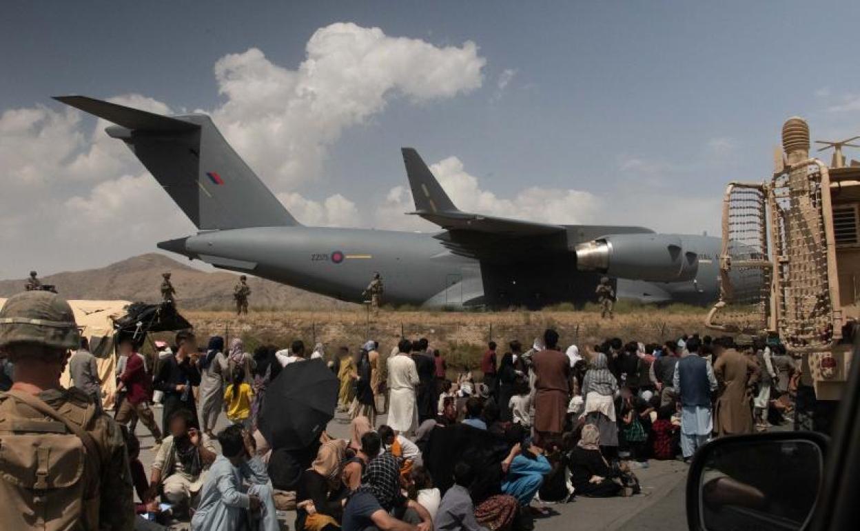 Operaciones de evacuación en el aeropuerto de Kabul. 