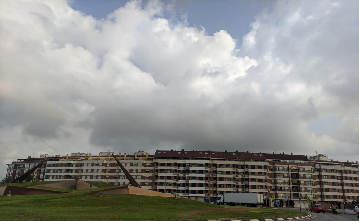 Las nubes estarán presentes durante toda la semana en Alzira. 