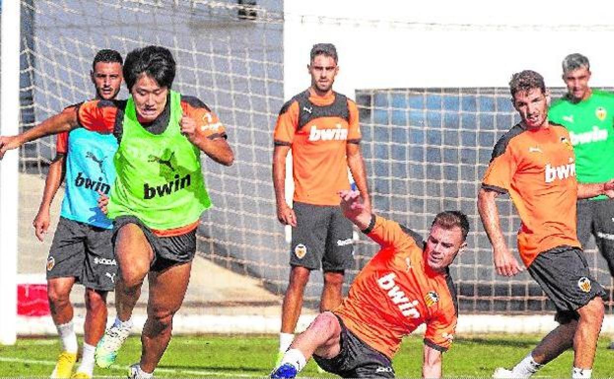 Kang In durante un entrenamiento