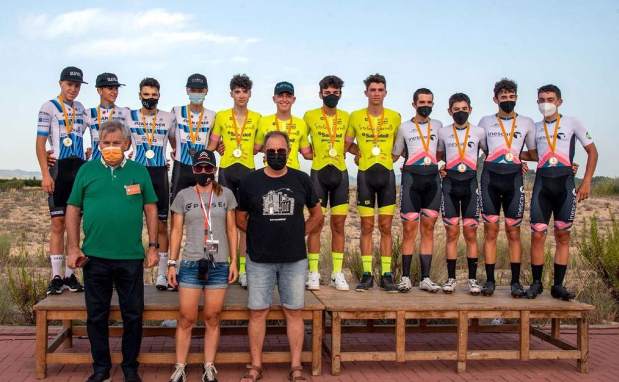 Equipos cadetes ganadores de la prueba. 