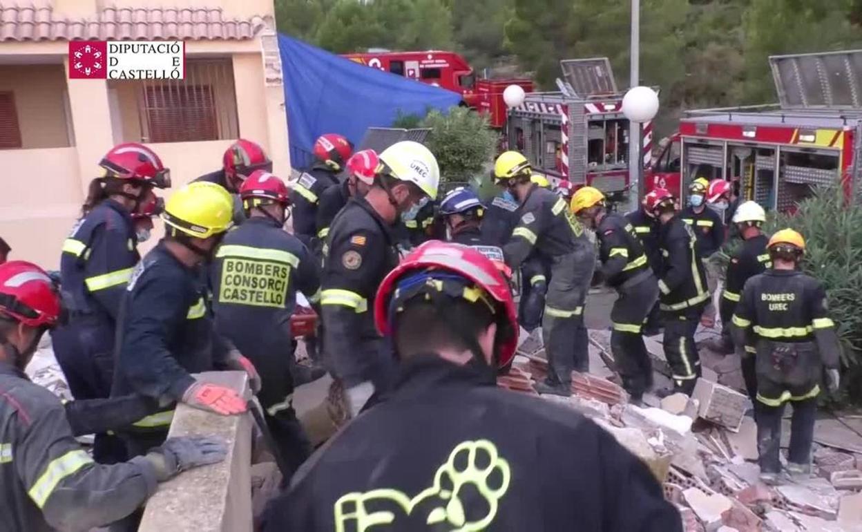 140 dispositivos trabajan en la zona del derrumbe en Peñíscola.