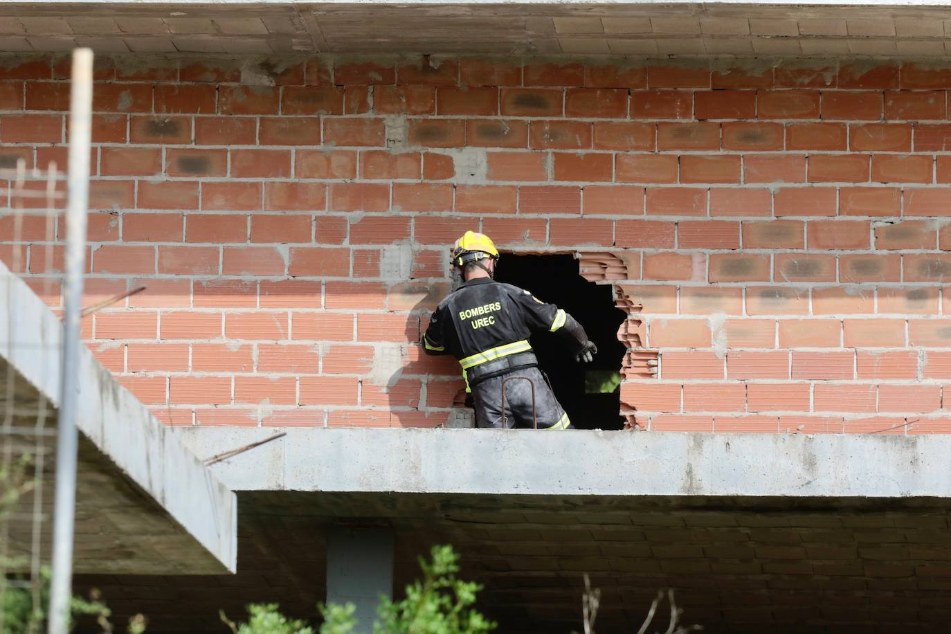 Fotos: Un edificio se derrumba en Peñíscola