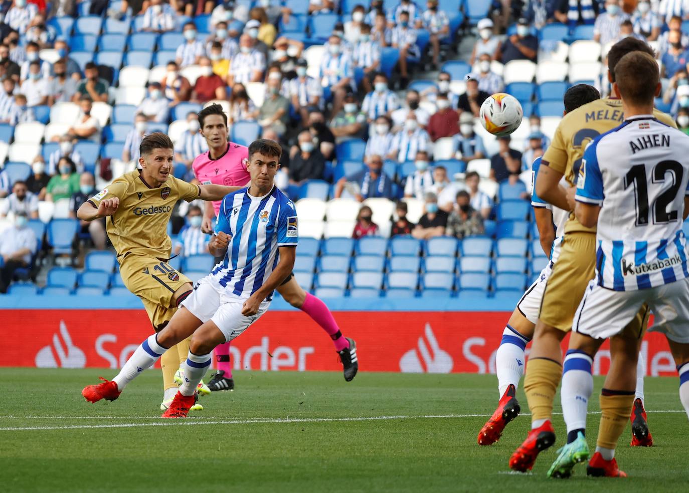 Fotos: Las mejores imágenes del Real Sociedad-Levante UD