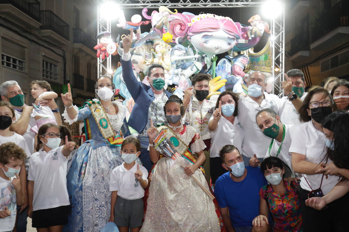 Fotos: Convento Jerusalén, primer premio de la sección Especial de las fallas infantiles