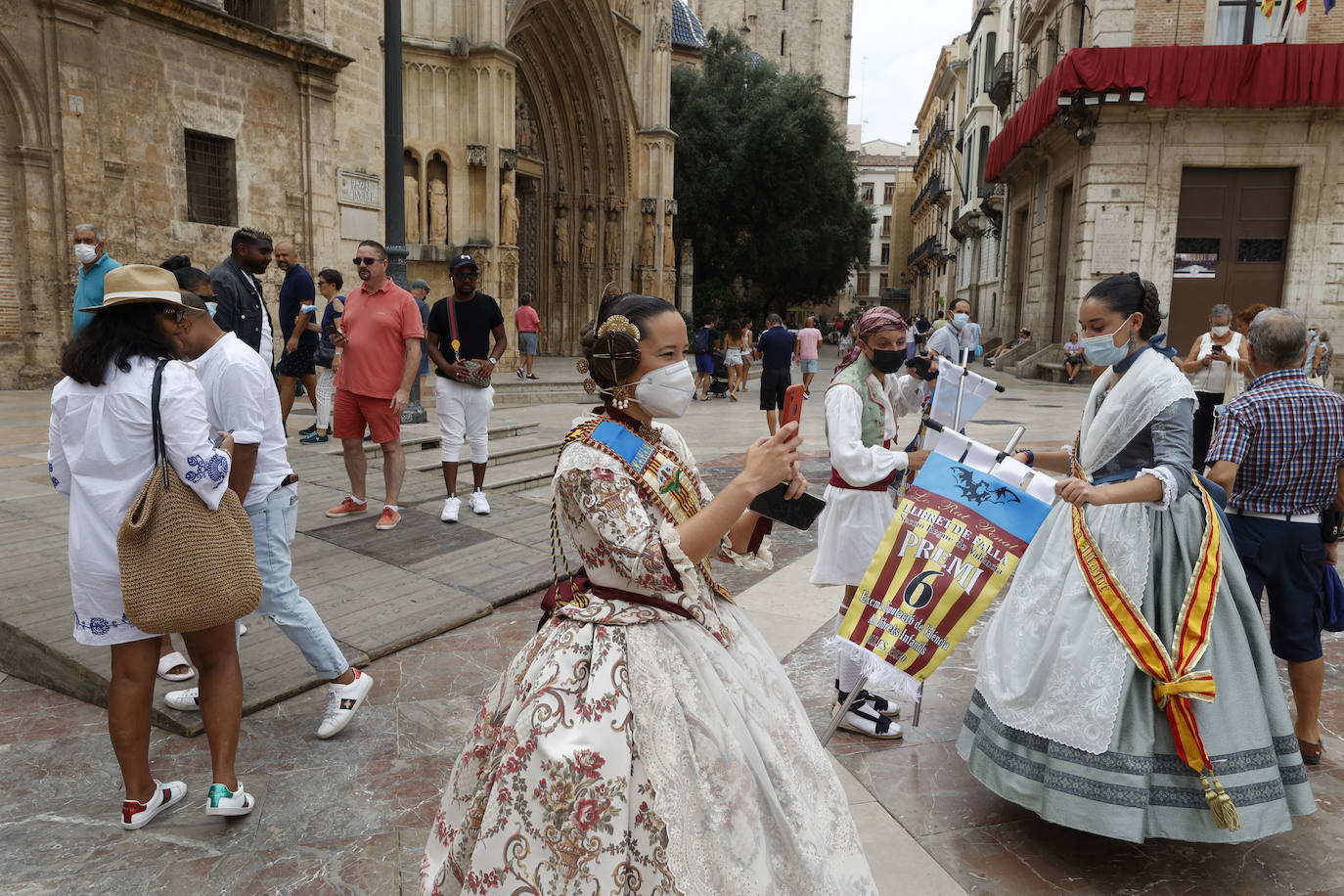 Fotos: Las imágenes más atípicas de las Fallas de 2021