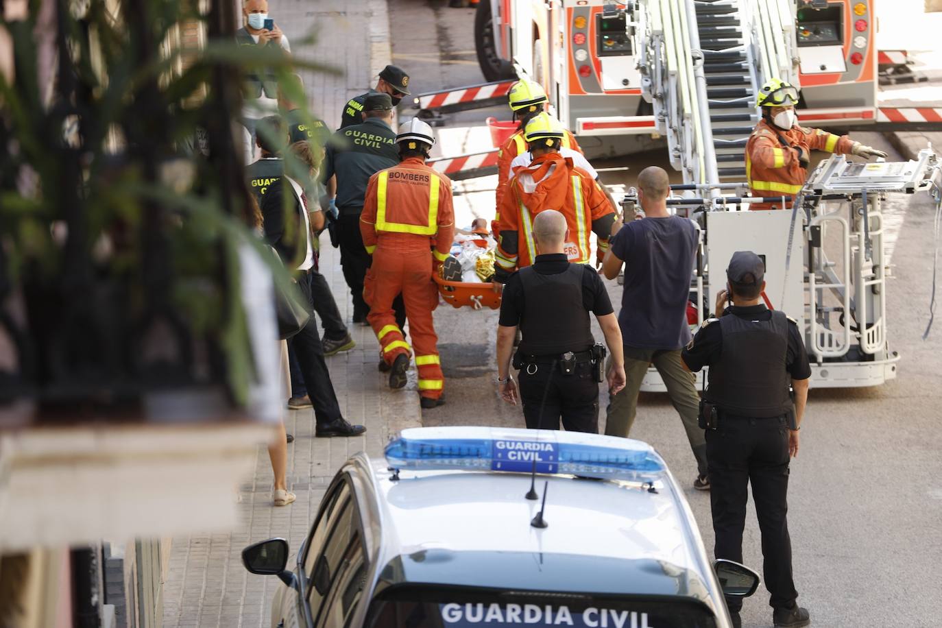 Fotos: Un hombre mata a cuchilladas a su madre en Moncada