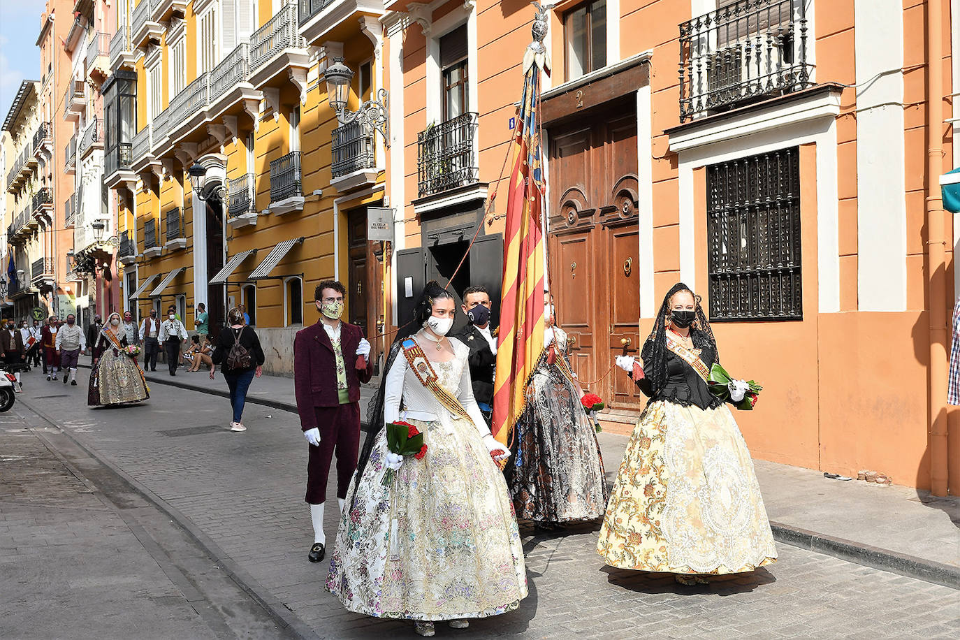 Fotos: Búscate en la Ofrenda de este sábado 4 de septiembre por la calle Caballeros de Valencia