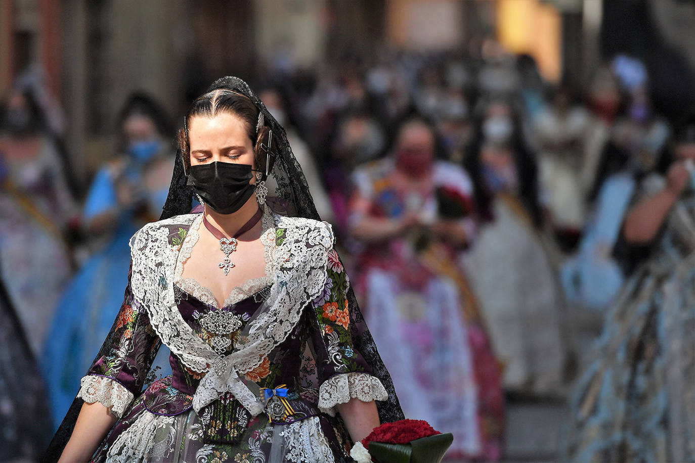 Fotos: Búscate en la Ofrenda de este sábado 4 de septiembre por la calle Caballeros de Valencia