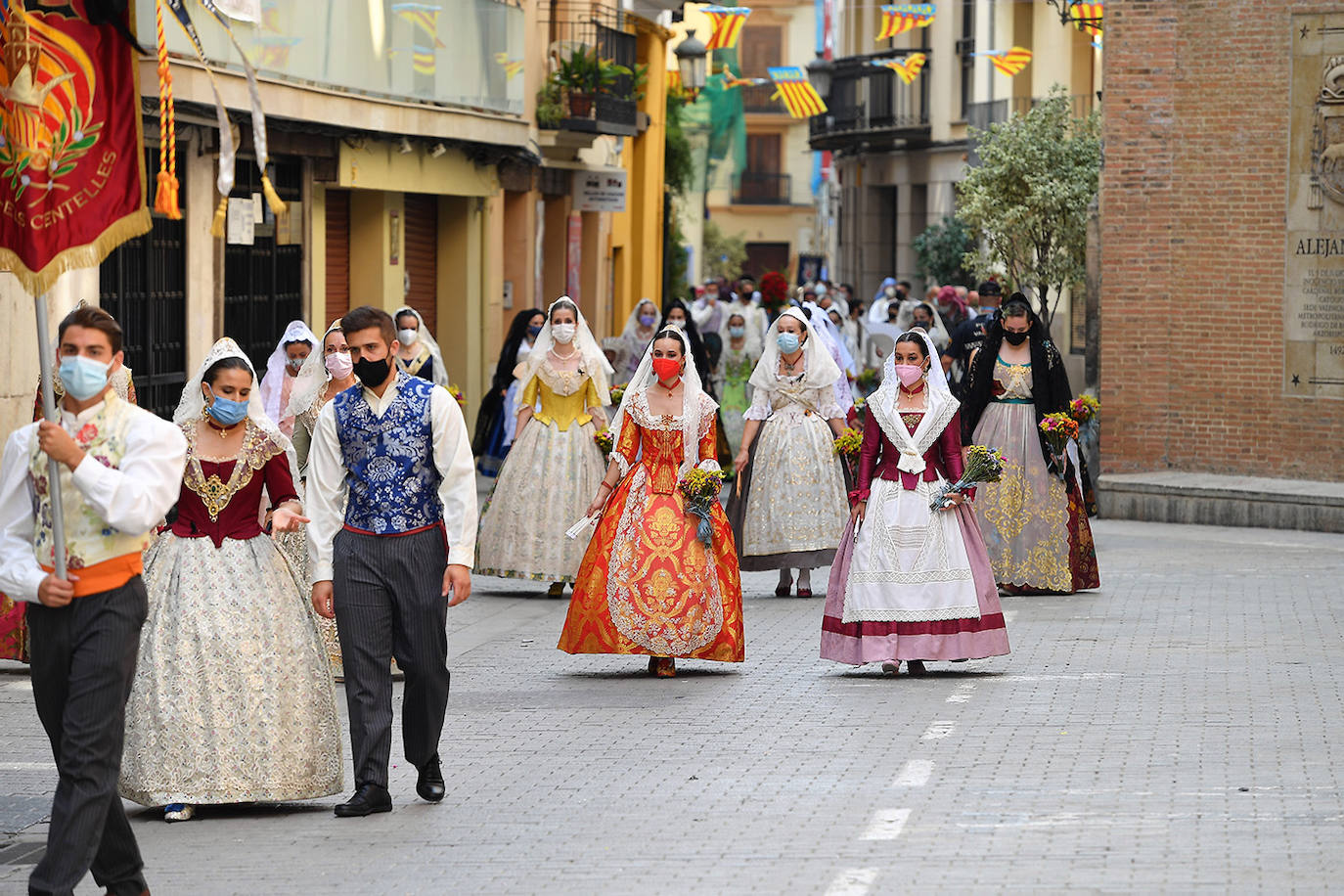 Fotos: Búscate en la Ofrenda de este sábado 4 de septiembre por la calle Caballeros de Valencia