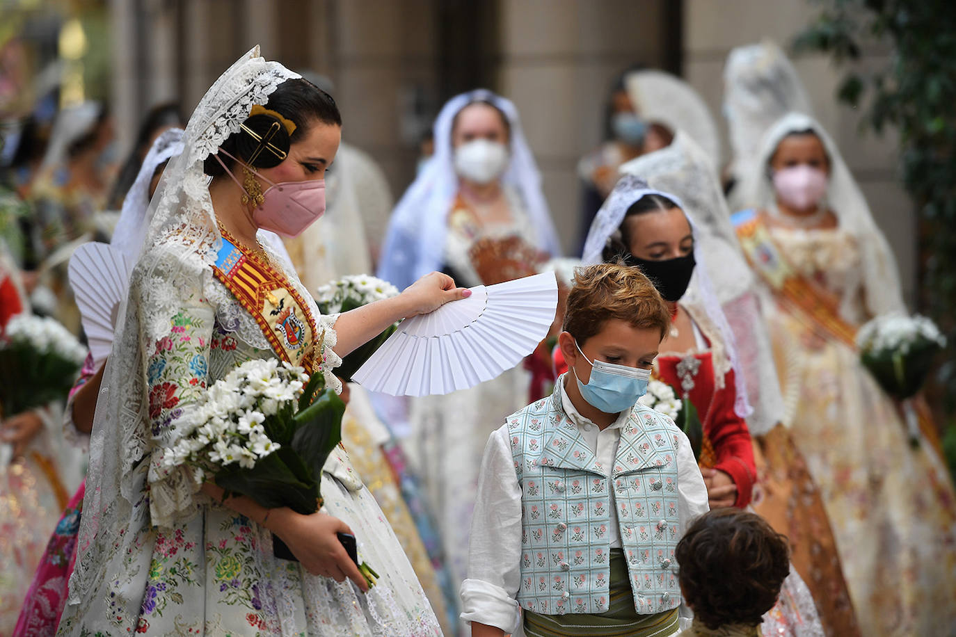 Fotos: Búscate en la Ofrenda de este sábado 4 de septiembre por la calle Caballeros de Valencia