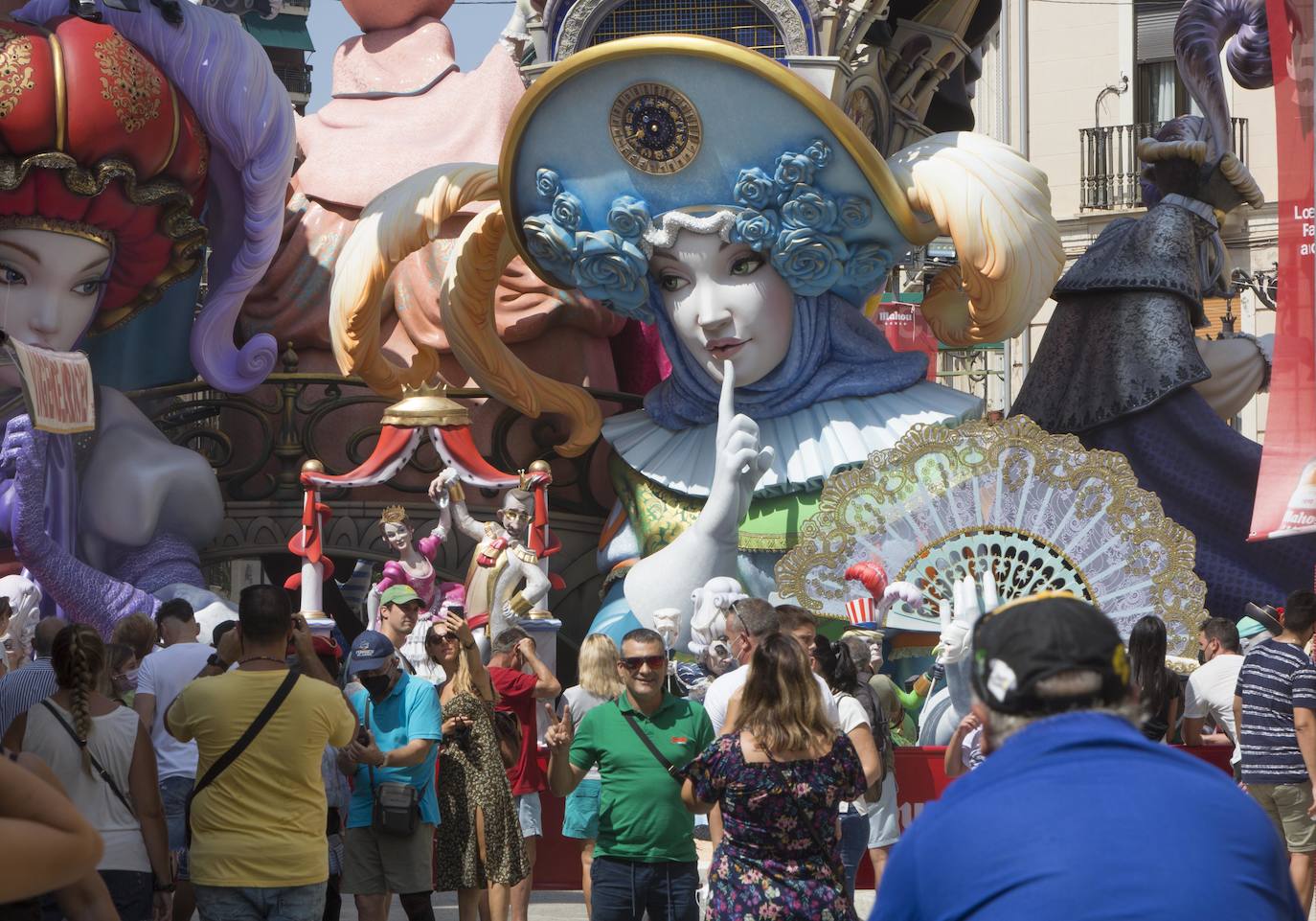 Fotos: Fallas 2021: El ambiente fallero inunda las calles de Valencia