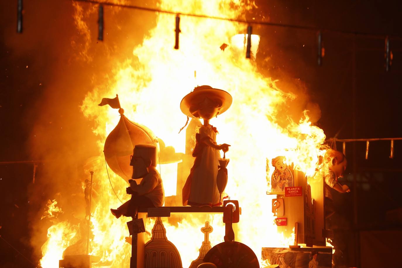 Fotos: Cremà de las Fallas de 2021