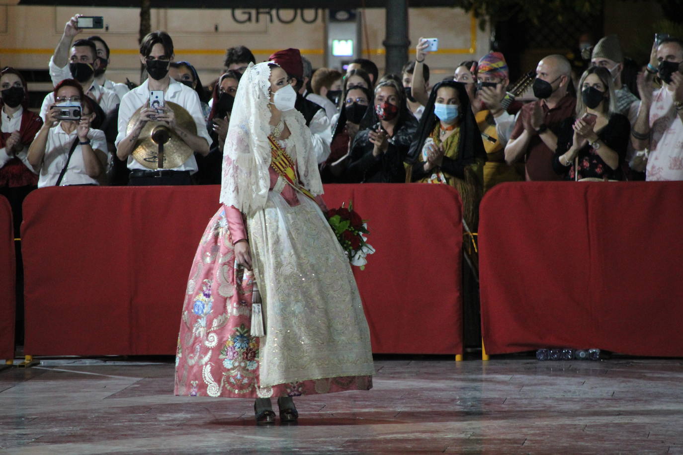 Fotos: Consuelo Llobell cierra una Ofrenda histórica