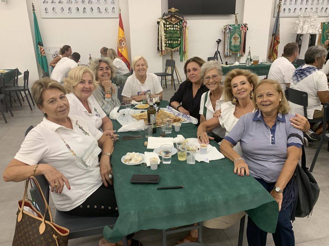 Comida de germanor en la Falla Convento Jerusalén