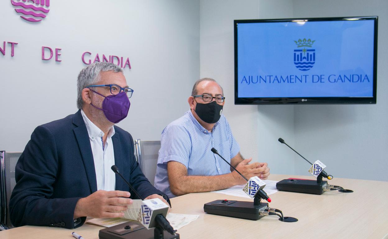 El vicealcalde de Gandia, Pep Alandete, y el coportavoz del ejecutivo, Miguel Ángel Picornell. 