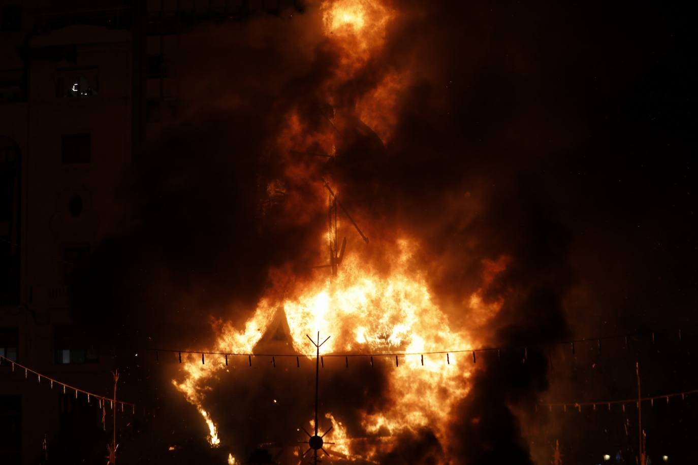 Fotos: Cremà de las Fallas de 2021