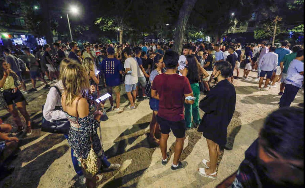 Botellón en Valencia.