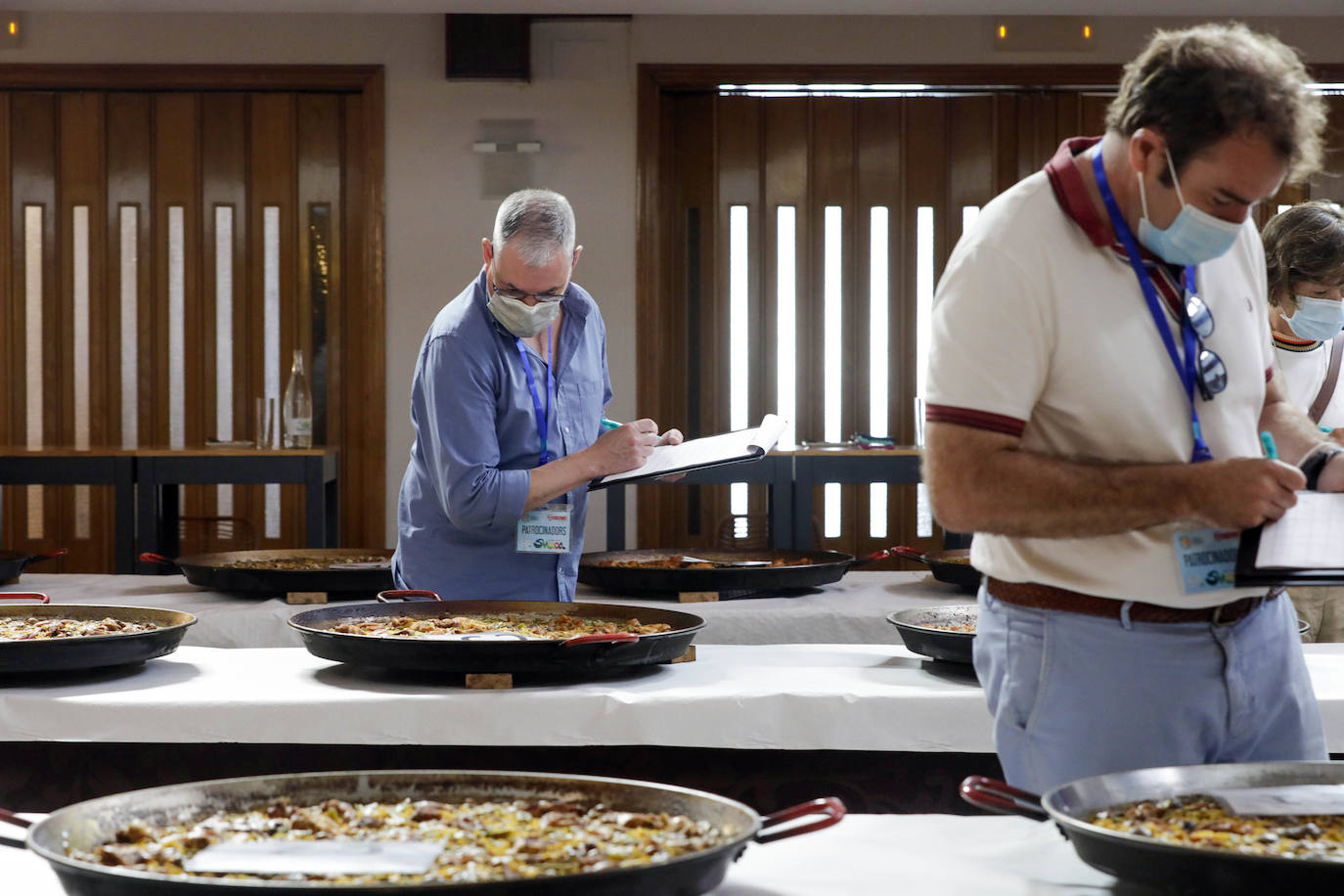 La localidad celebra una nueva edición del concurso internacional del plato tradicional valenciano