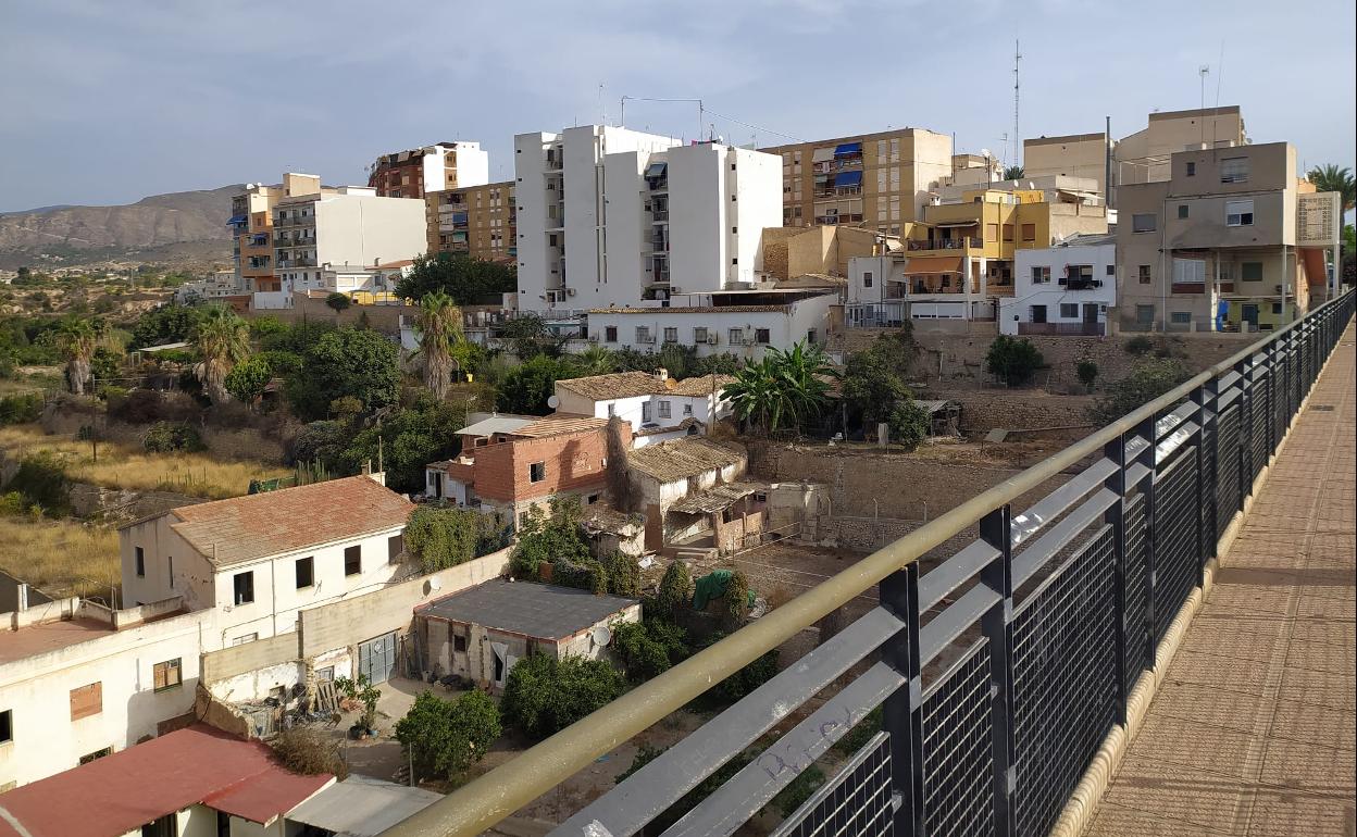 Vista del barrio donde residía la mujer asesinada