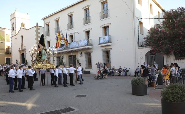 Imagen principal - Varios de los actos de las fiestas de la Soledad.  