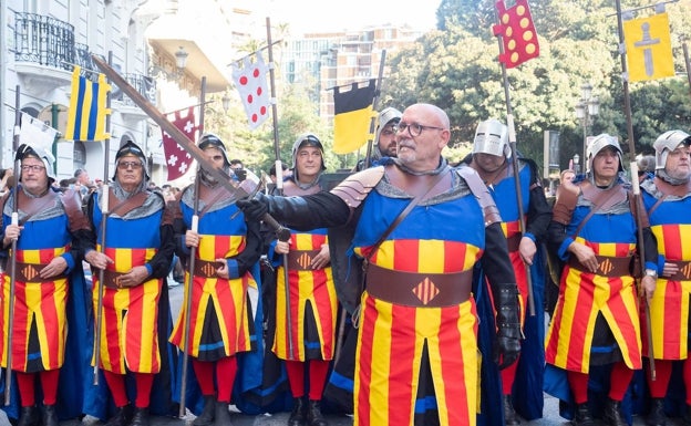 Los moros y cristianos de Valencia suspenden los festejos del 9 d'Octubre