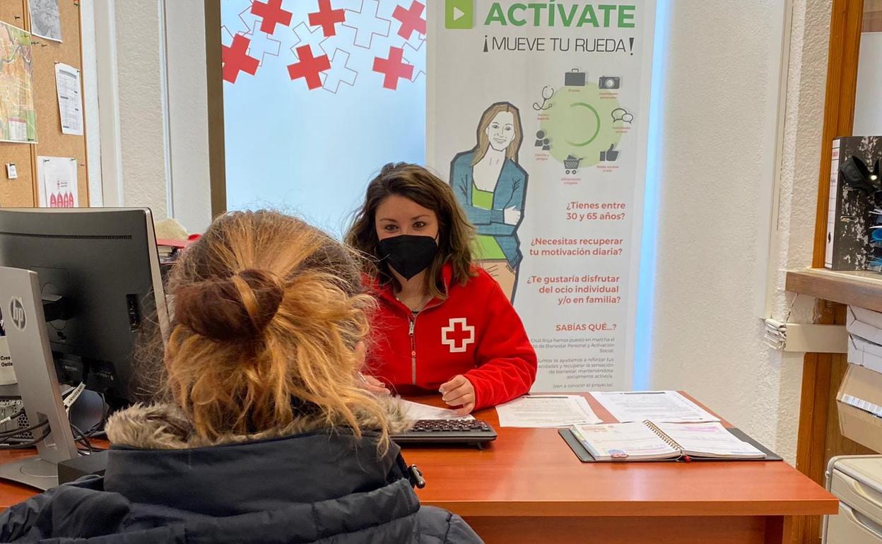 Cruz Roja Ontinyent ha atendido a 45 personas dentro de este programa. 