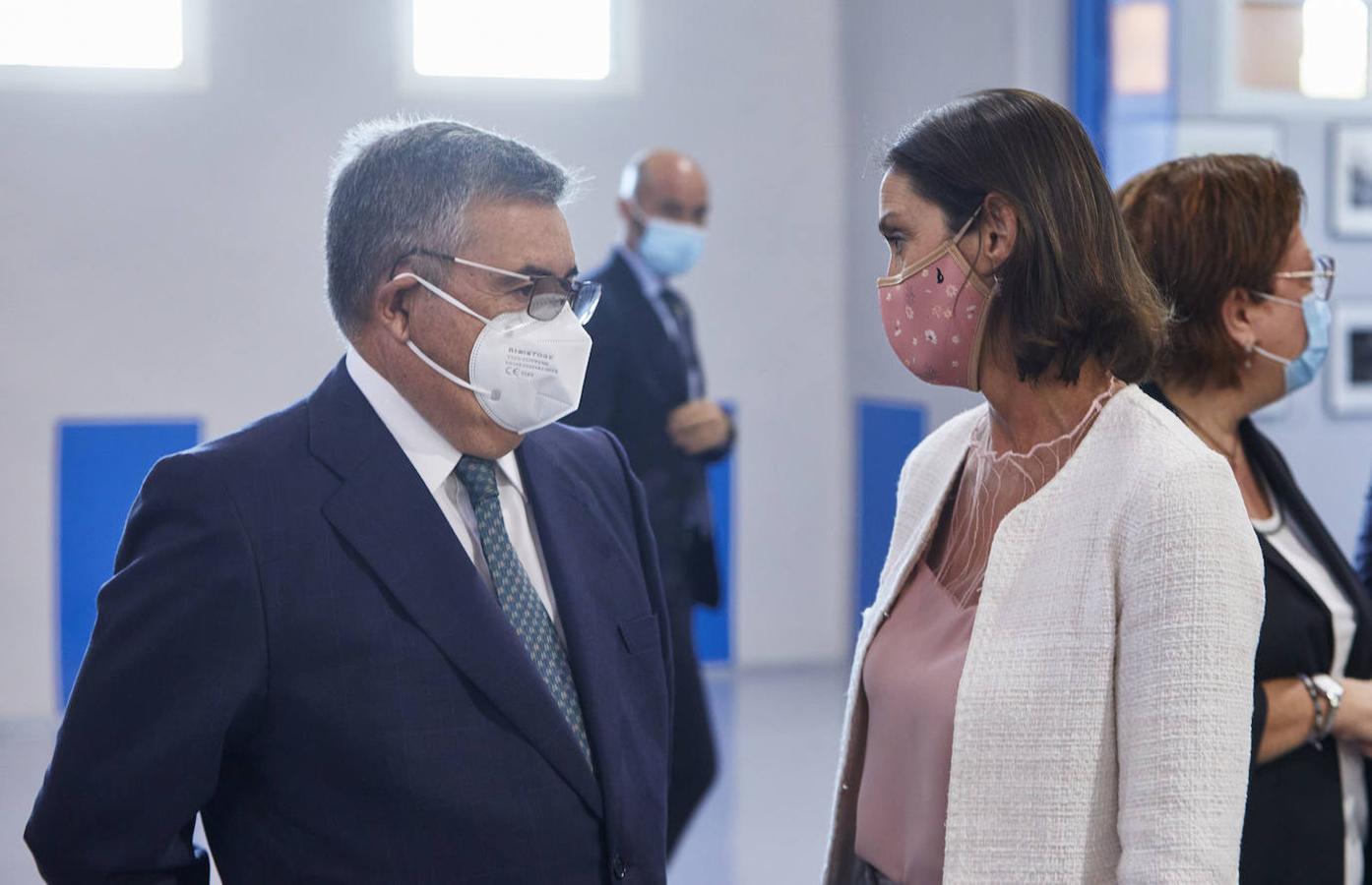 Fotos: La participación de Reyes Maroto en el Foro ECOMOV, en imágenes