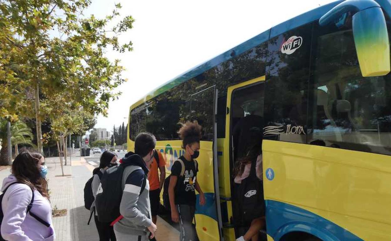 La Nucía busca estudiantes para no cancelar su servicio de autobús