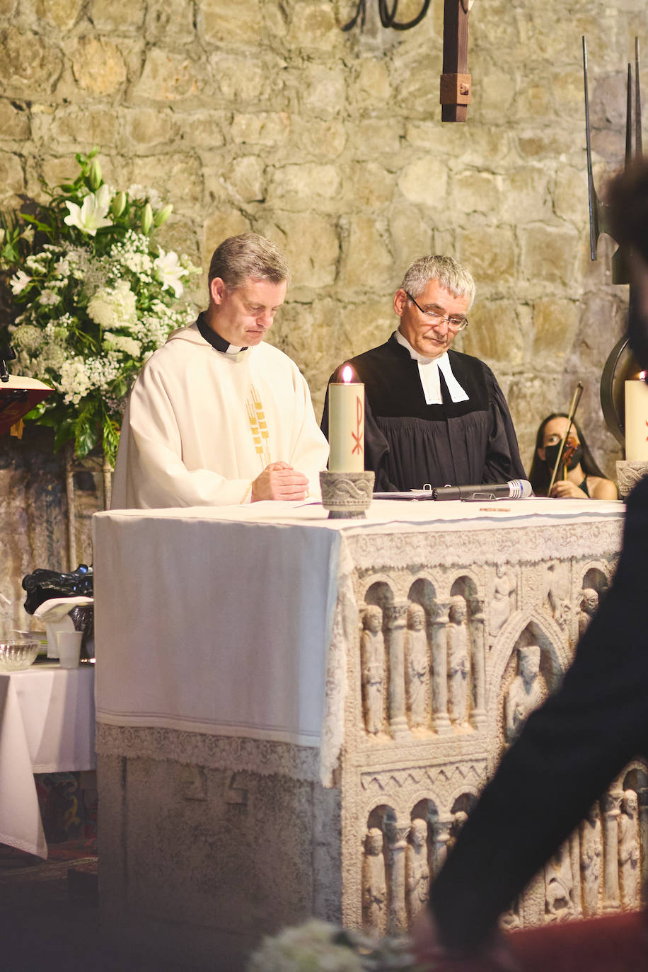 Borja Trenor se casó por el rito católico y luterano con una alemana, Franziska Jautz, en la iglesia de Santa Bárbara. Este verano los enlaces se han multiplicado entre la alta sociedad valenciana. 