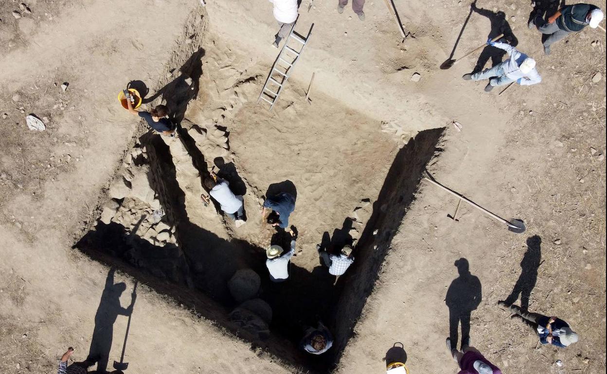 Excavaciones en lo que se cree que es la milenaria ciudad perdida de Zippalanda.