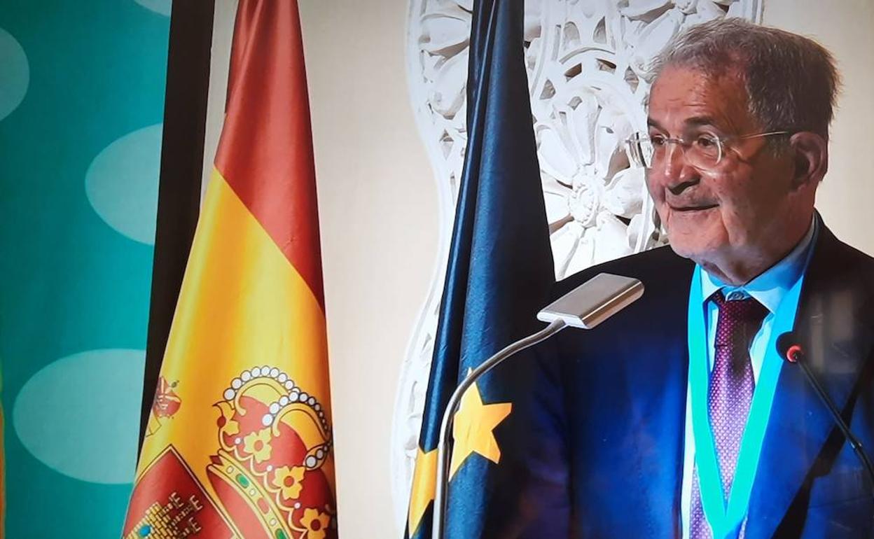 Romano Prodi, en la inauguración del congreso nacional de la sociedad civil. 