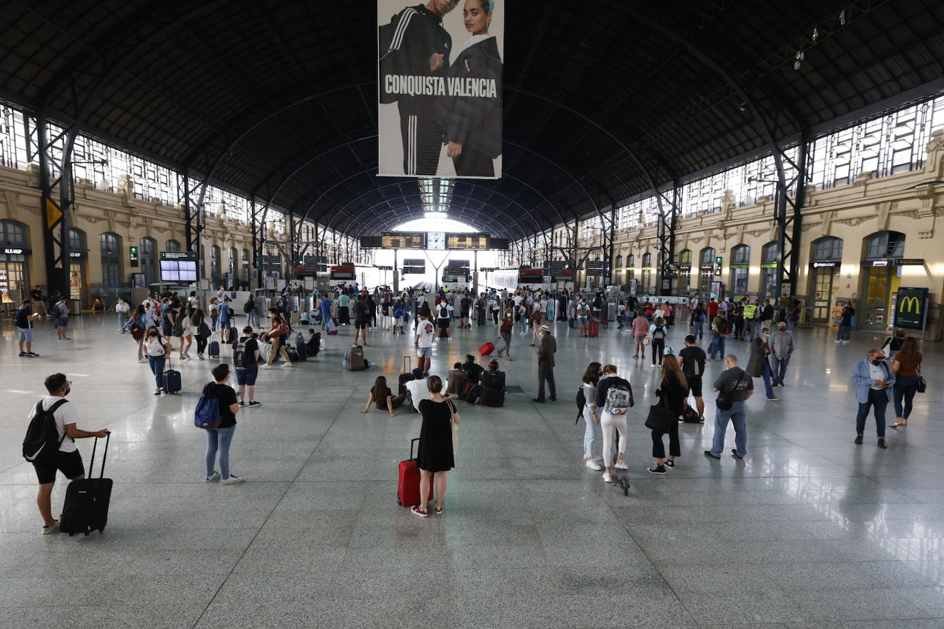 Fotos: El segundo día de huelga en Renfe deja nuevos retrasos y cancelaciones de trenes de Cercanías