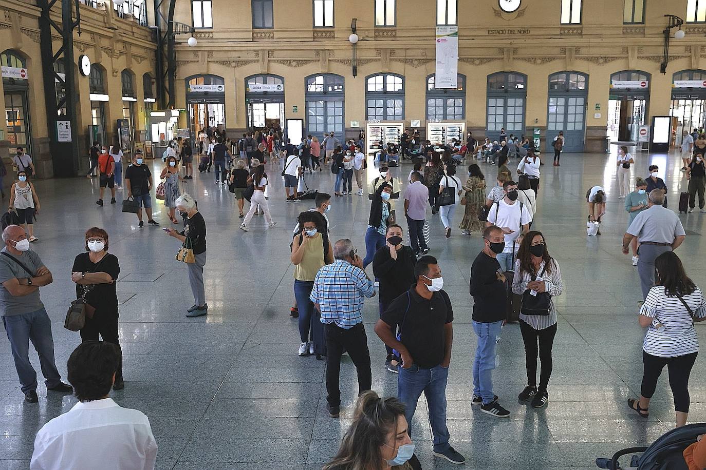 Fotos: El segundo día de huelga en Renfe deja nuevos retrasos y cancelaciones de trenes de Cercanías