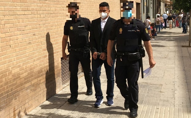 El cofrade de Gandia murió asfixiado tras recibir varios golpes en la cabeza y el cuello