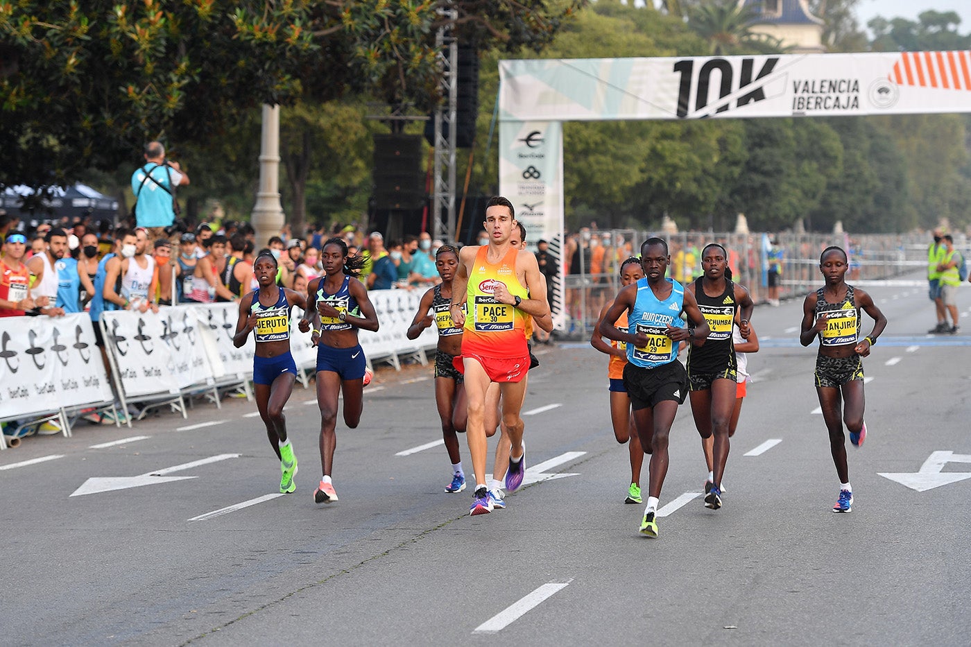 Fotos: Búscate en la 10K Valencia Ibercaja