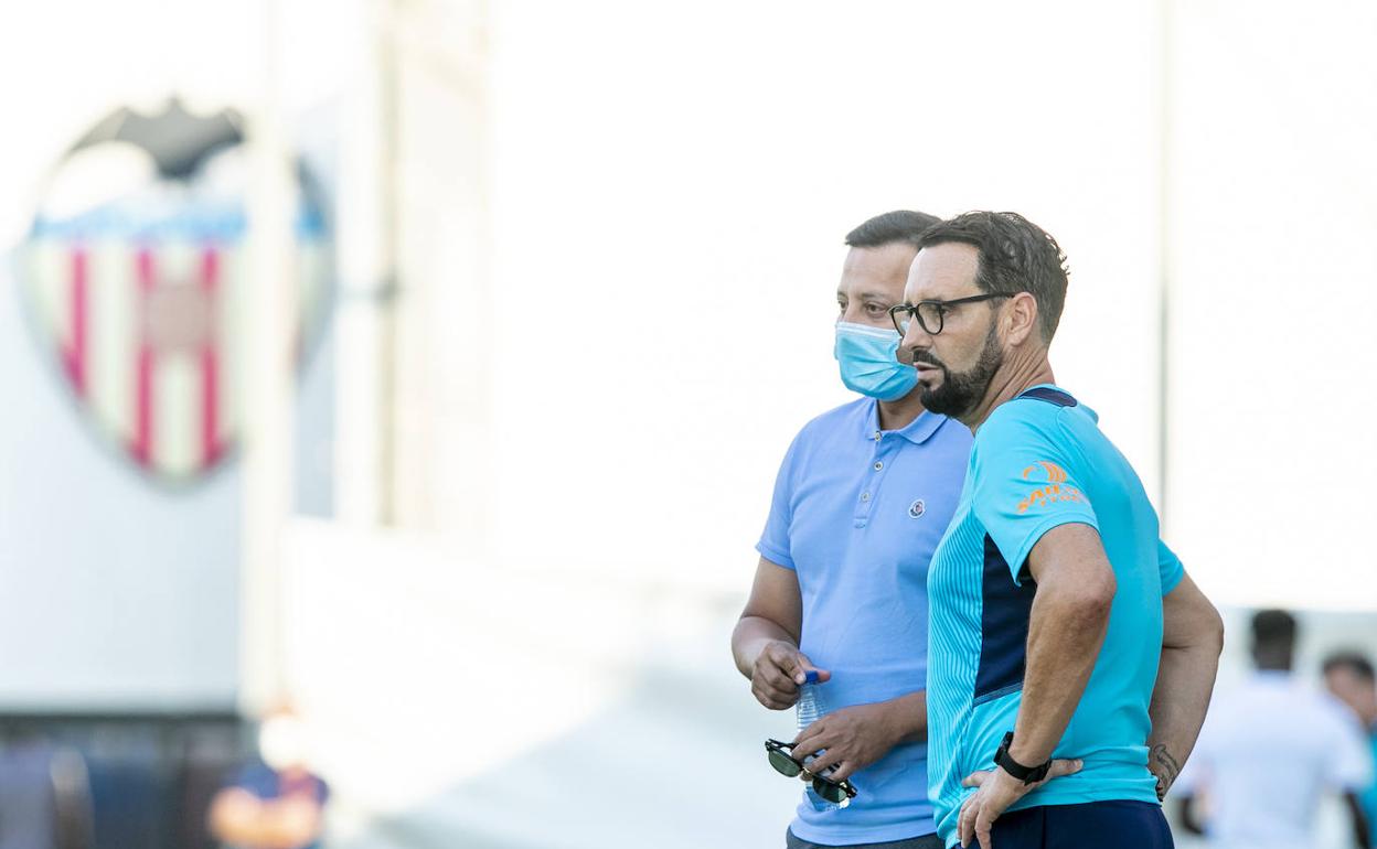 Murthy y Bordalás, en un entrenamiento. 