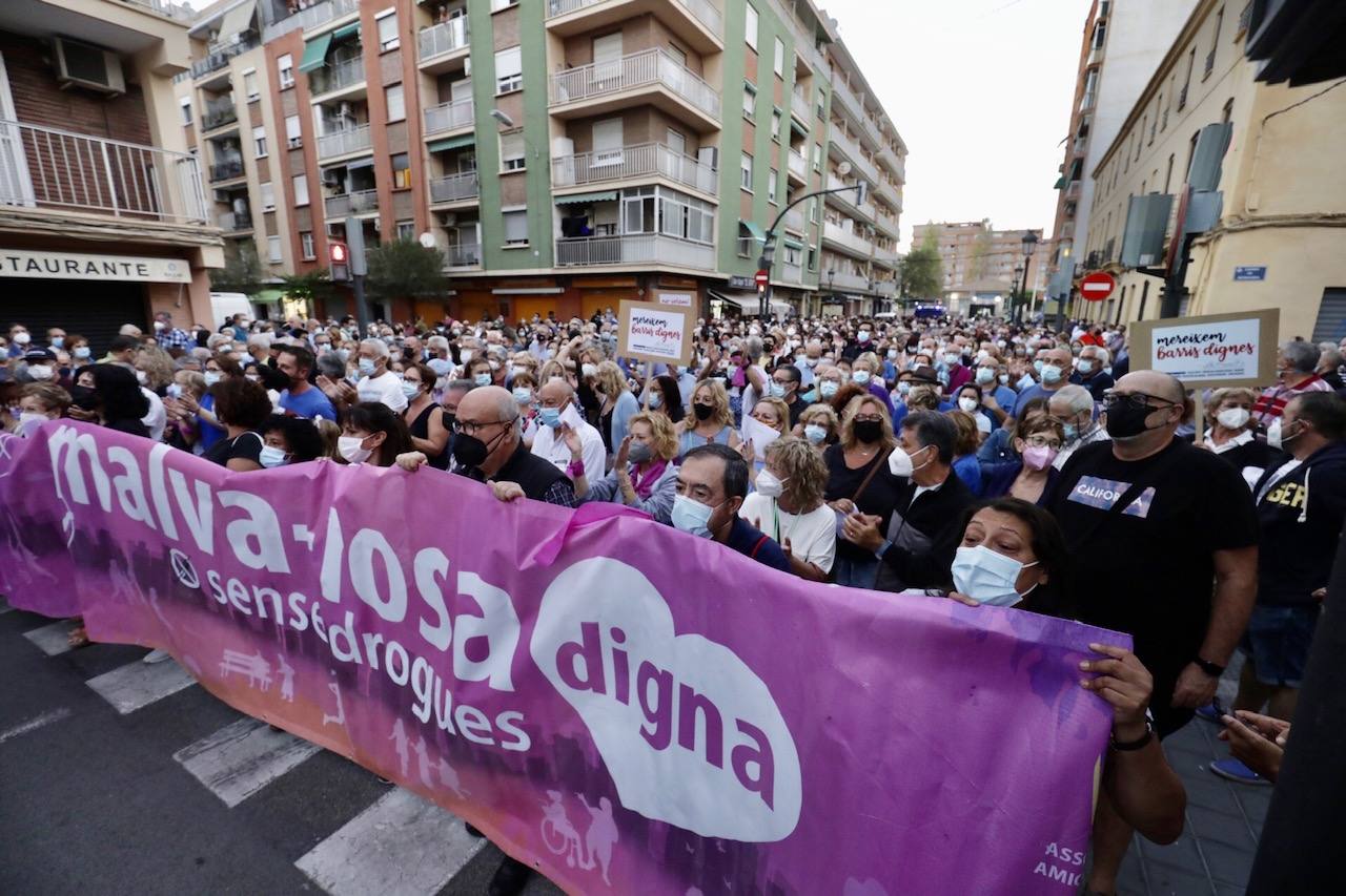 Fotos: Manifestación en La Malvarrosa contra la droga