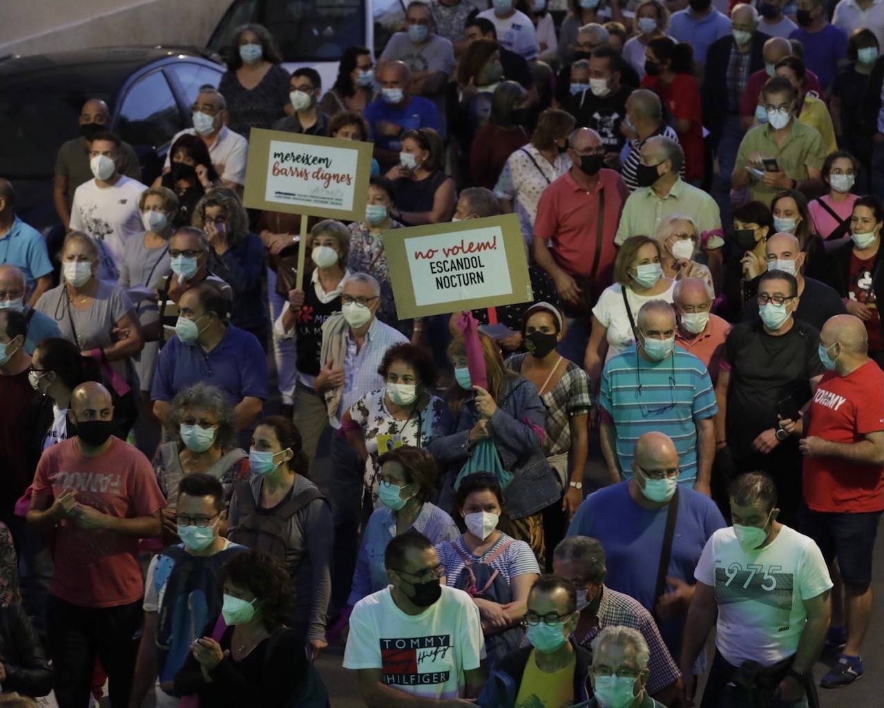 Fotos: Manifestación en La Malvarrosa contra la droga