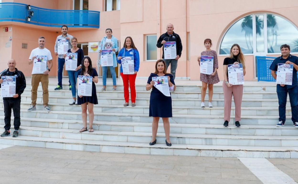 Los concejales de Juventud de la comarca presentaron la campaña de viajes a la nieve del próximo invierno