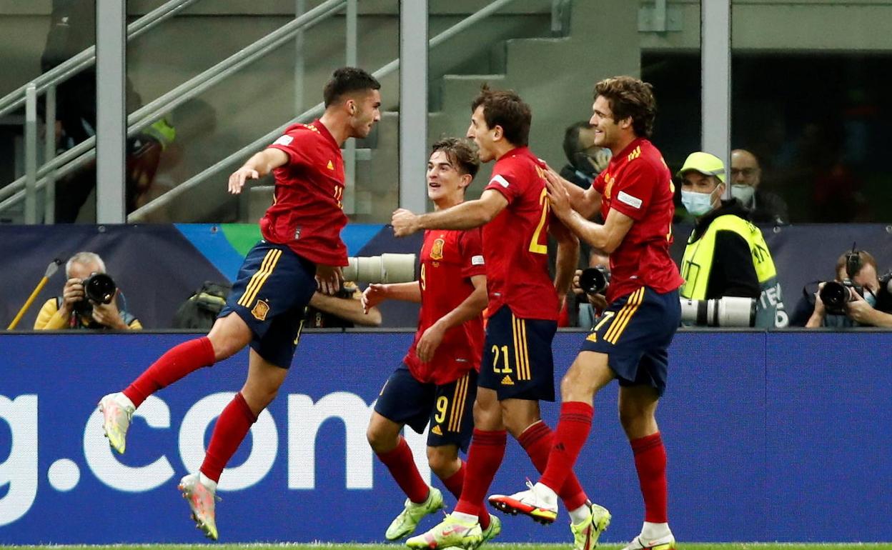 Ferran, tras marcar el primer gol a Italia.