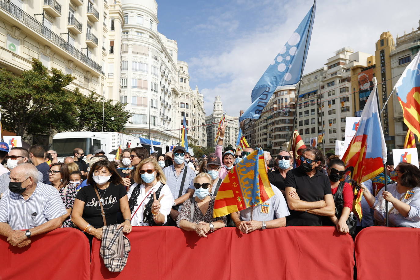 Fotos: Procesión cívica de Valencia por el 9 d&#039;Octubre de 2021