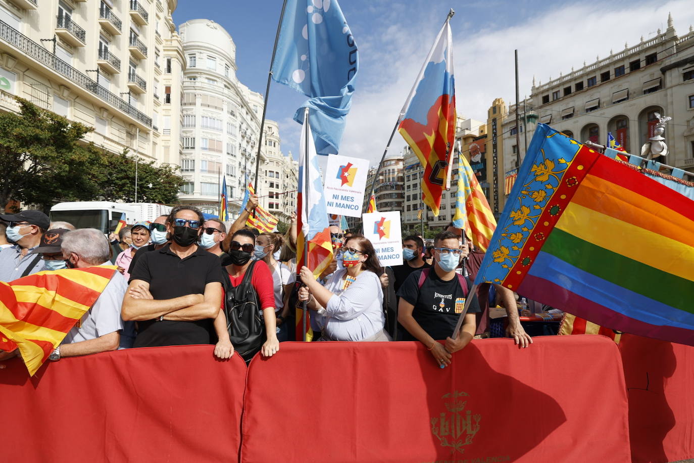 Fotos: Procesión cívica de Valencia por el 9 d&#039;Octubre de 2021