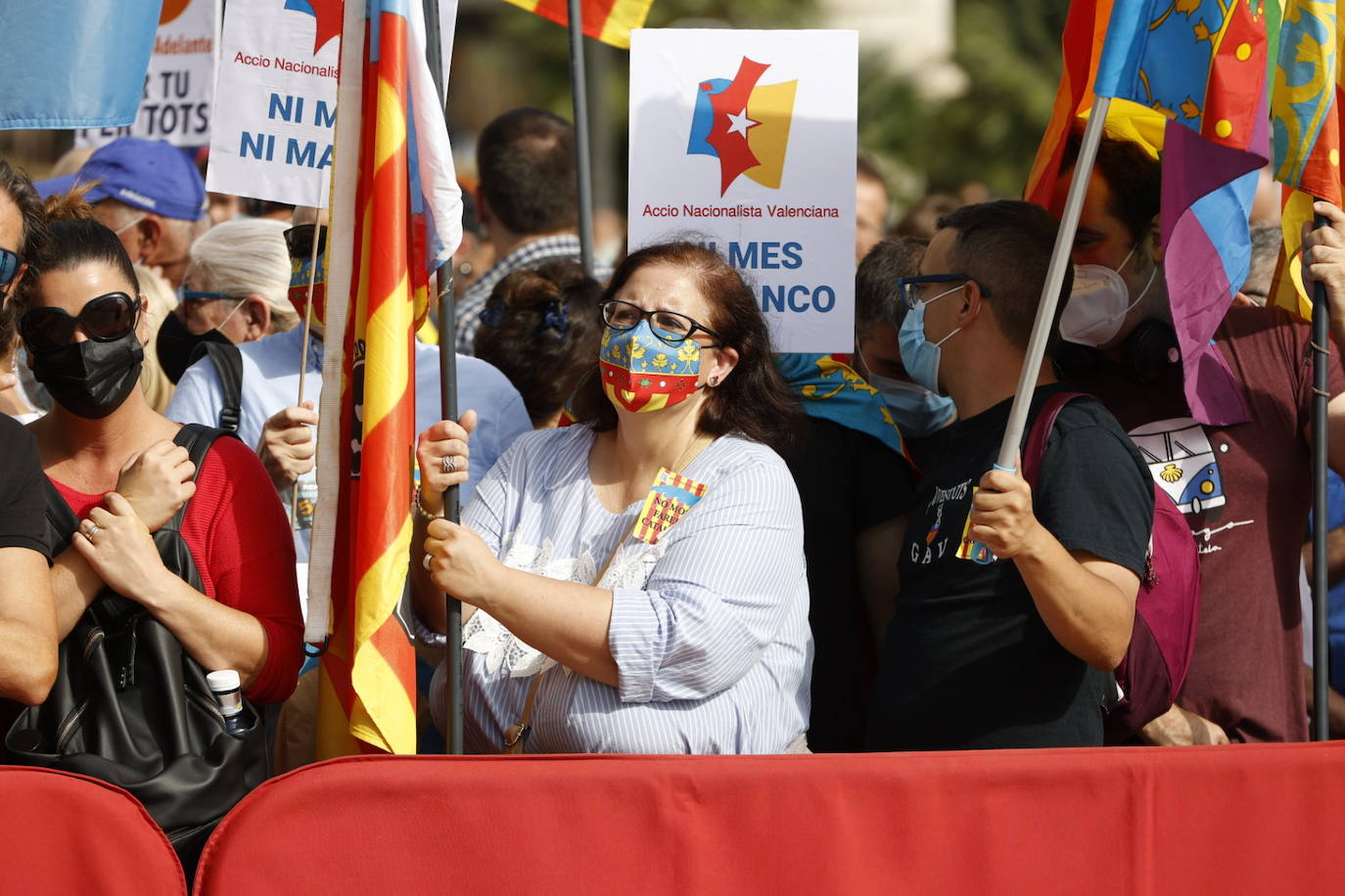 Fotos: Procesión cívica de Valencia por el 9 d&#039;Octubre de 2021